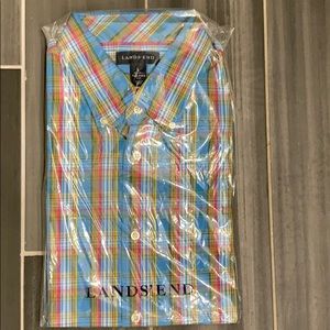 Long sleeve tailored fit men’s dress shirt